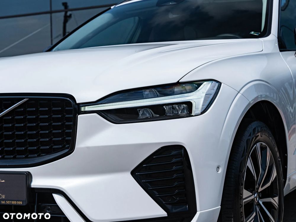 Volvo XC 60 B4 B Plus Dark - 16