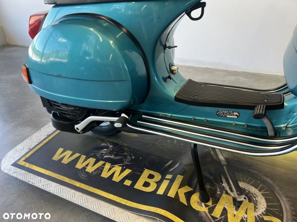 Piaggio Vespa - 30
