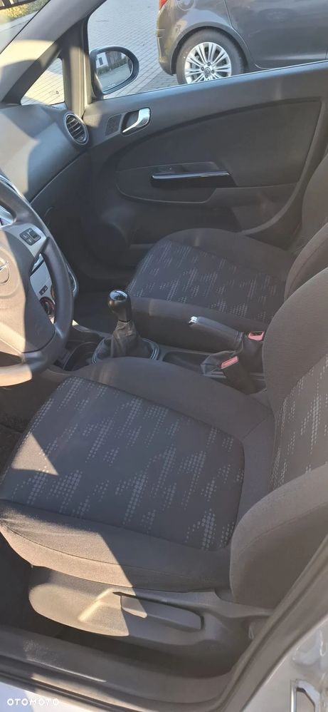 Opel Corsa - 2