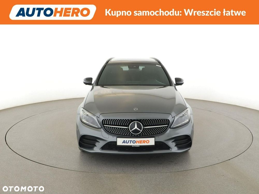 Mercedes-Benz Klasa C 200 4Matic 9G-TRONIC AMG Line - 12