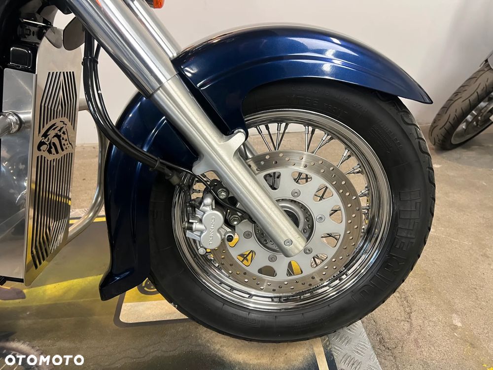 Suzuki VL 800 Volusia - 6