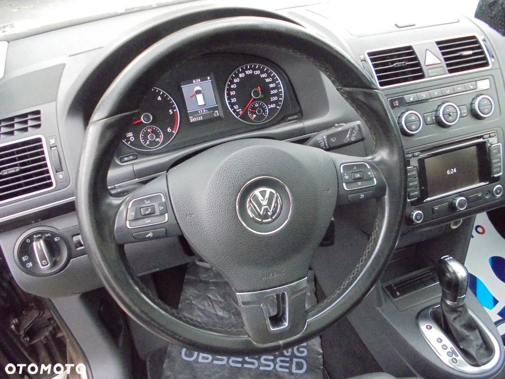 Volkswagen Touran 2.0 TDI DPF BlueMotion Technology DSG Highline - 7