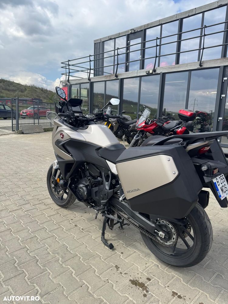 Honda NT 1100 - 6