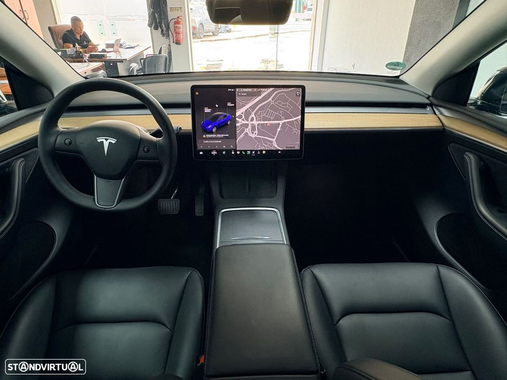 Tesla Model Y Tração Traseira - 10