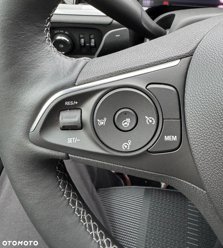 Opel Grandland 1.2 T GS Line S&S - 13