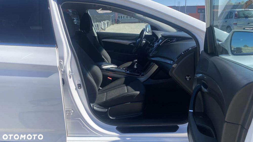 Hyundai i40 Kombi blue 1.6 Family+ - 20