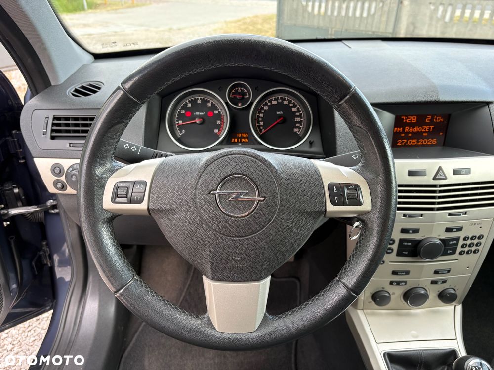 Opel Astra 1.6 Design Edition - 33