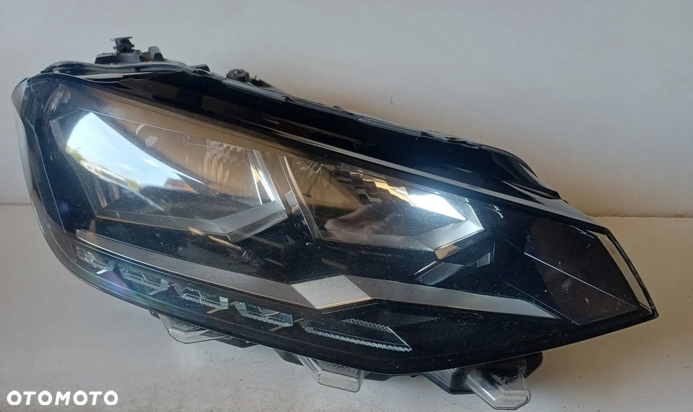 lampa prawy przod VW SPORTSVAN LIFT 2017 EUROPA - 3