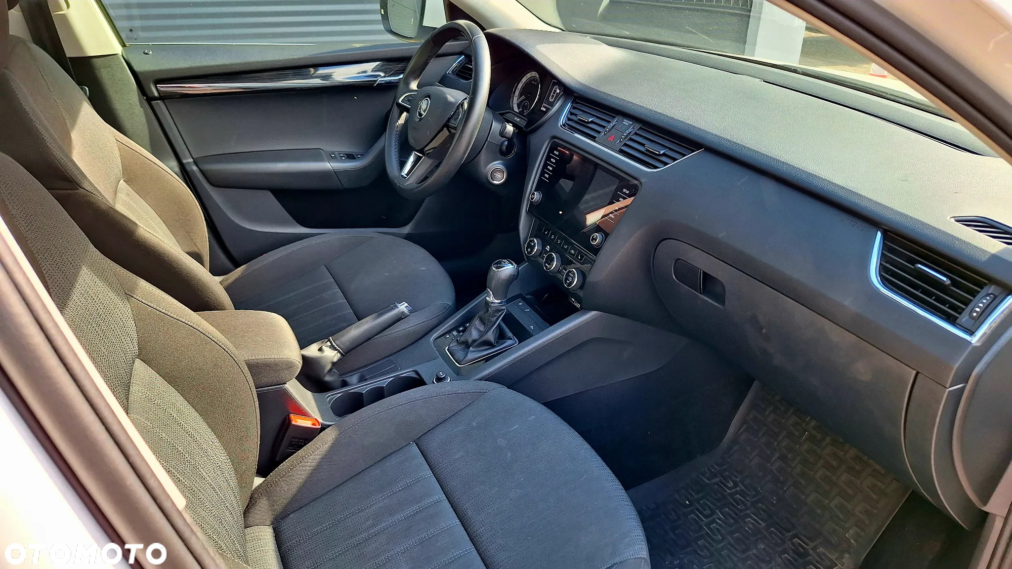 Skoda Octavia 2.0 TDI Style DSG - 10