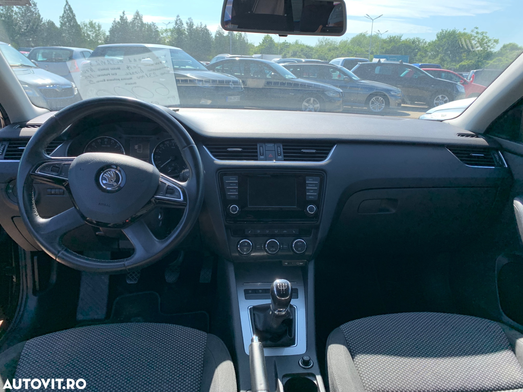 Skoda Octavia 1.6 TDI Ambiente - 8