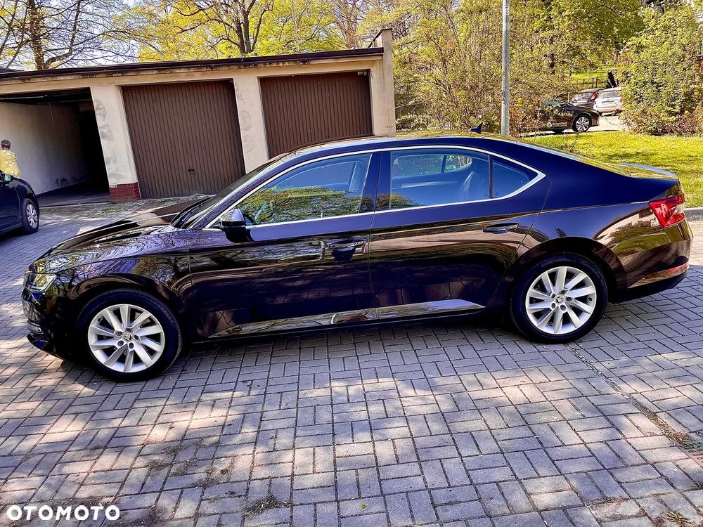 Skoda Superb 1.5 TSI Ambition DSG - 6