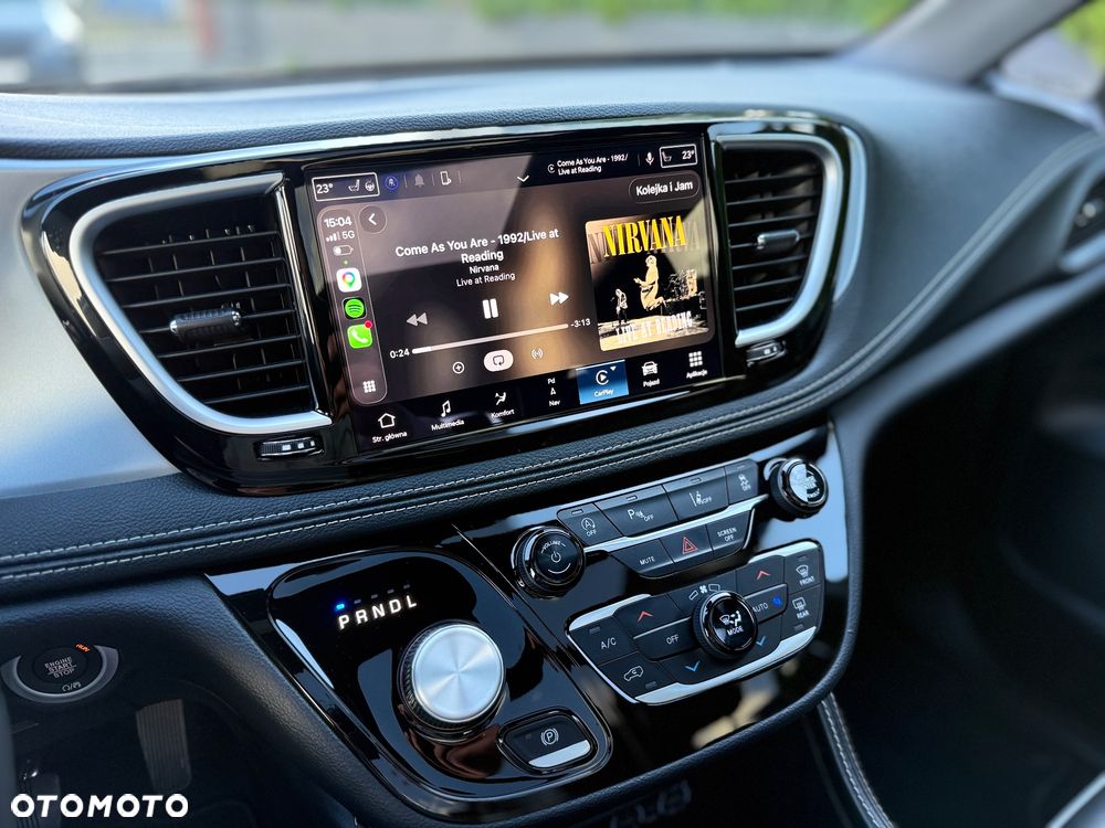 Chrysler Pacifica - 19