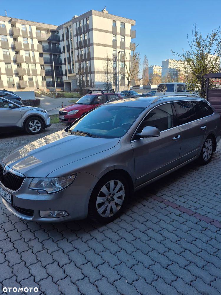Skoda Superb 3.6 FSI 4x4 Platinum DSG - 2