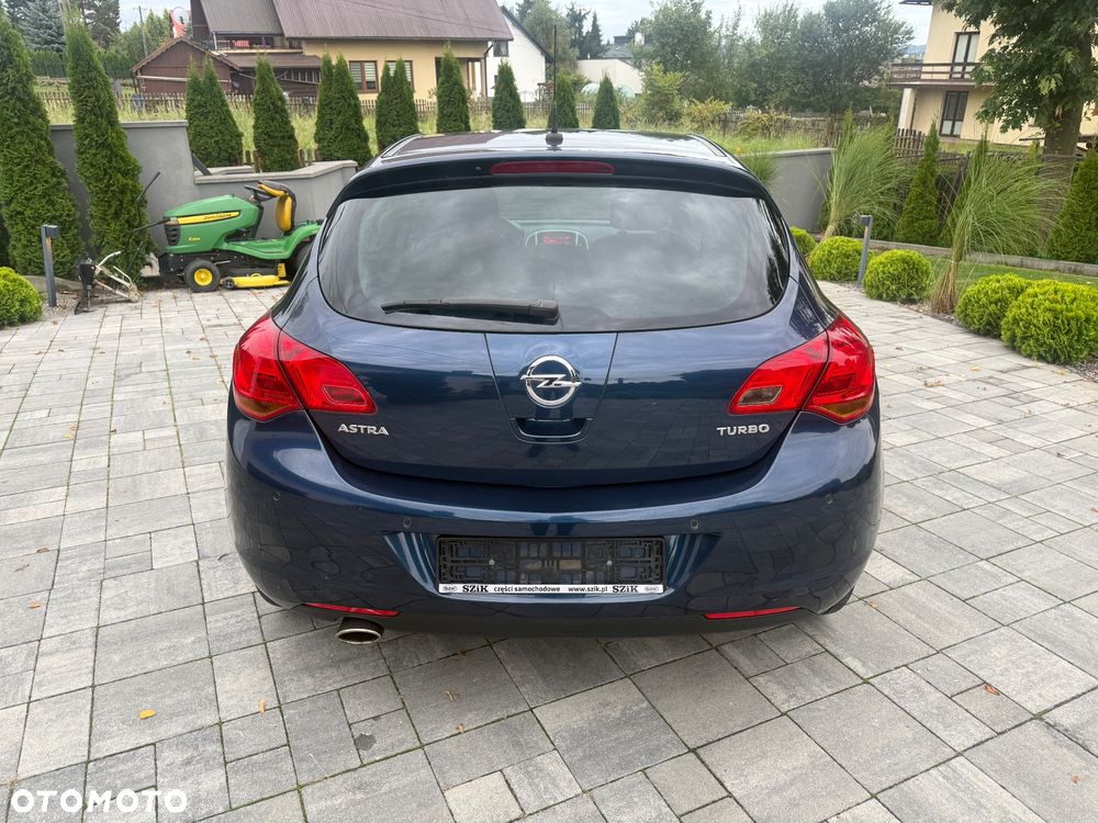 Opel Astra 1.4 Turbo Innovation - 10