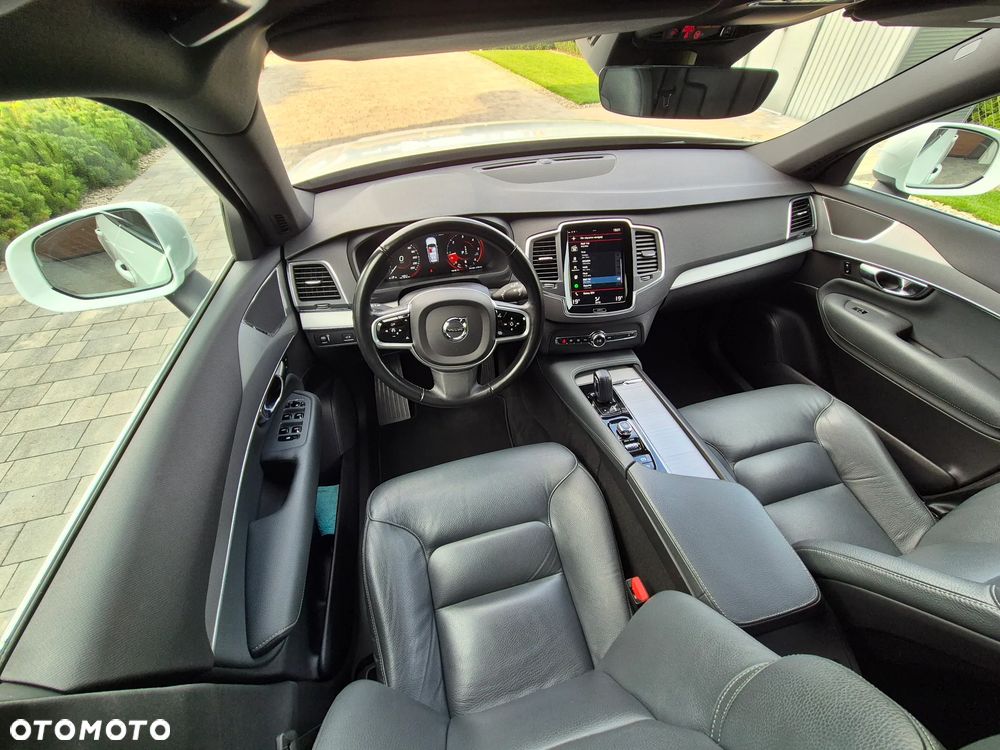 Volvo XC 90 B5 D AWD Momentum 7os - 22
