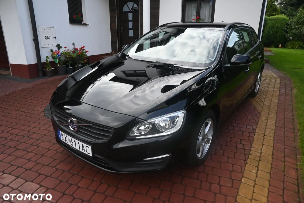Volvo V60 D2 Drive-E Dynamic Edition (Kinetic) - 8
