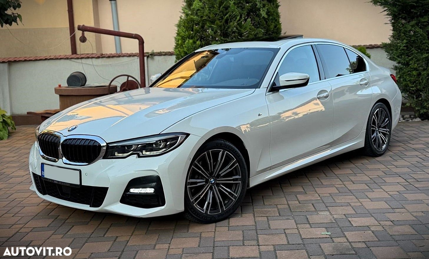 BMW Seria 3 320d xDrive AT M Sport - 11