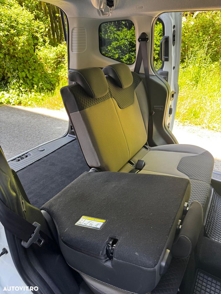 Ford Tourneo Courier 1.0 EcoBoost Trend - 13