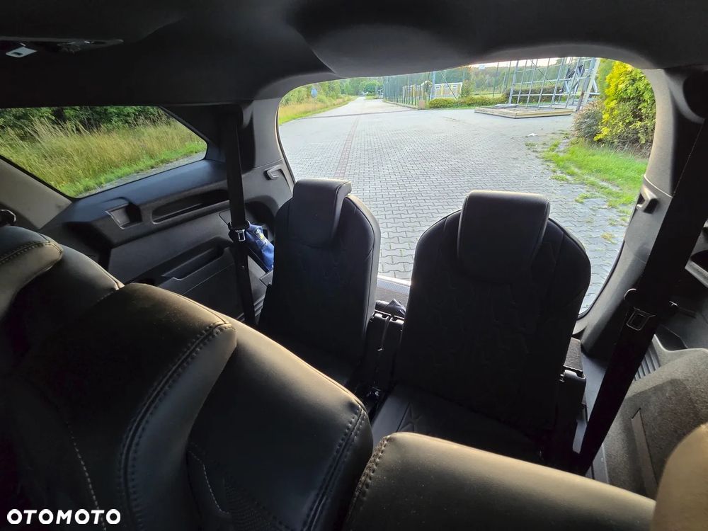 Peugeot 5008 - 18
