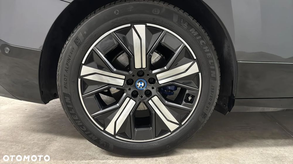 BMW iX xDrive40 76.6kWh - 15