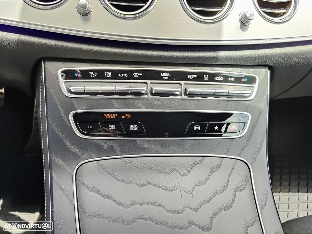 Mercedes-Benz E 300 de AMG Line - 21