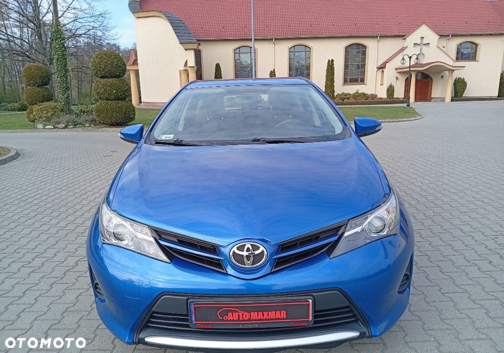 Toyota Auris - 2