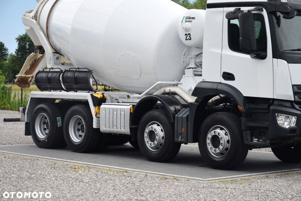 Mercedes-Benz Arocs 3243 - 24