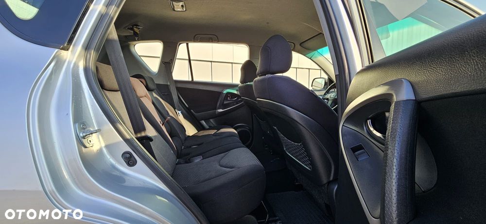 Toyota RAV4 2.2 D-4D 4x4 Executive - 19