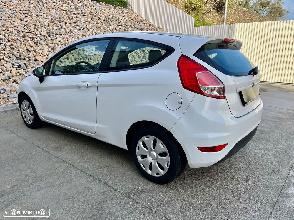 Ford Fiesta 1.5 TDCi STLine - 11