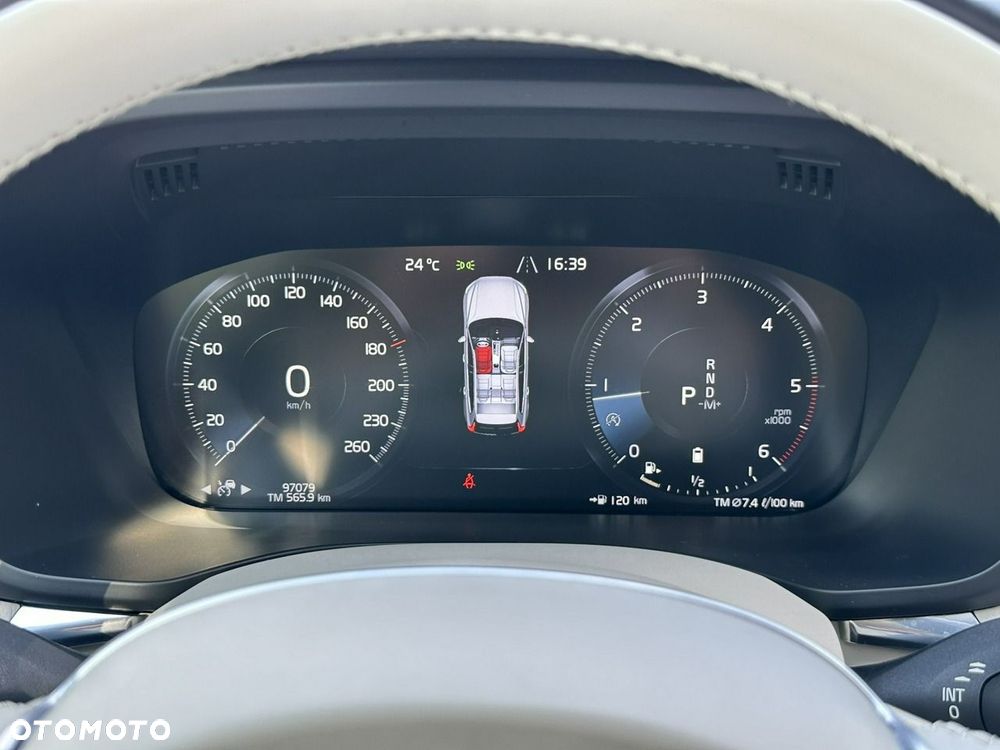 Volvo XC 60 - 34