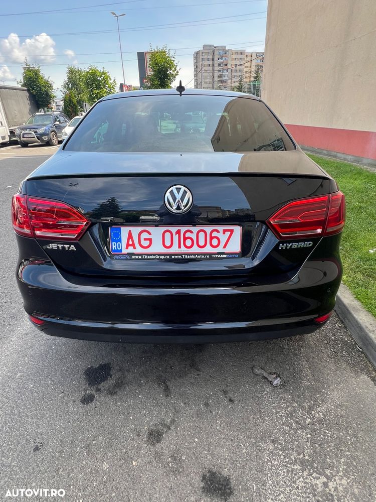 Volkswagen Jetta - 13