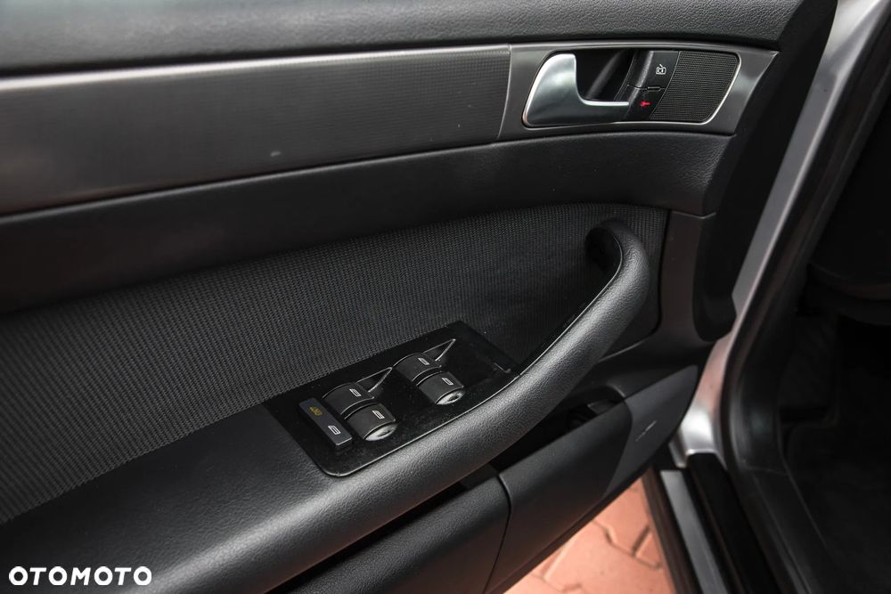 Audi A6 Avant - 12