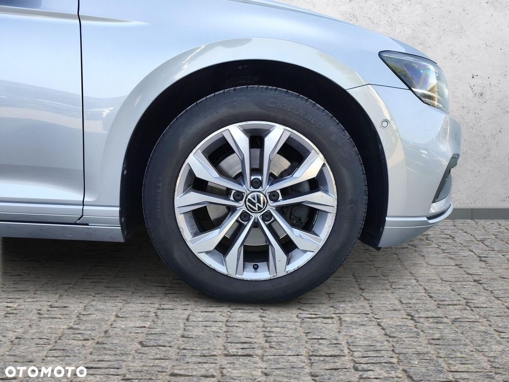 Volkswagen Passat 1.5 TSI EVO Business DSG - 33