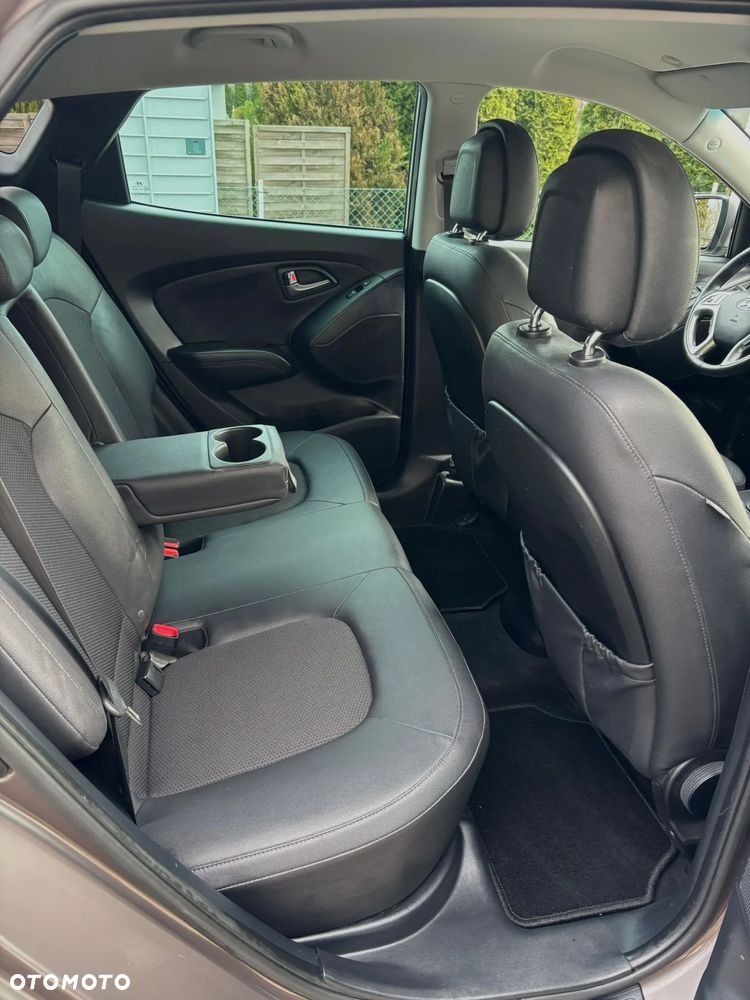 Hyundai ix35 blue 1.6 2WD Finale Gold - 14