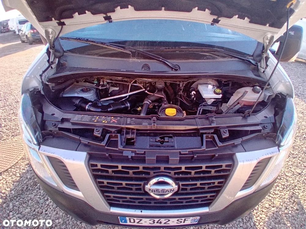 Nissan NV 400 - 25