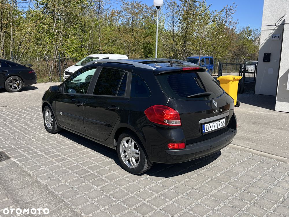 Renault Clio 1.6 16V Night&Day - 2