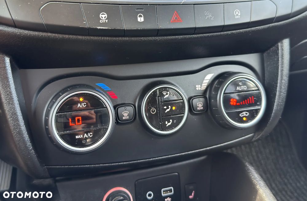 Fiat Tipo 1.4 T-Jet Lounge - 25