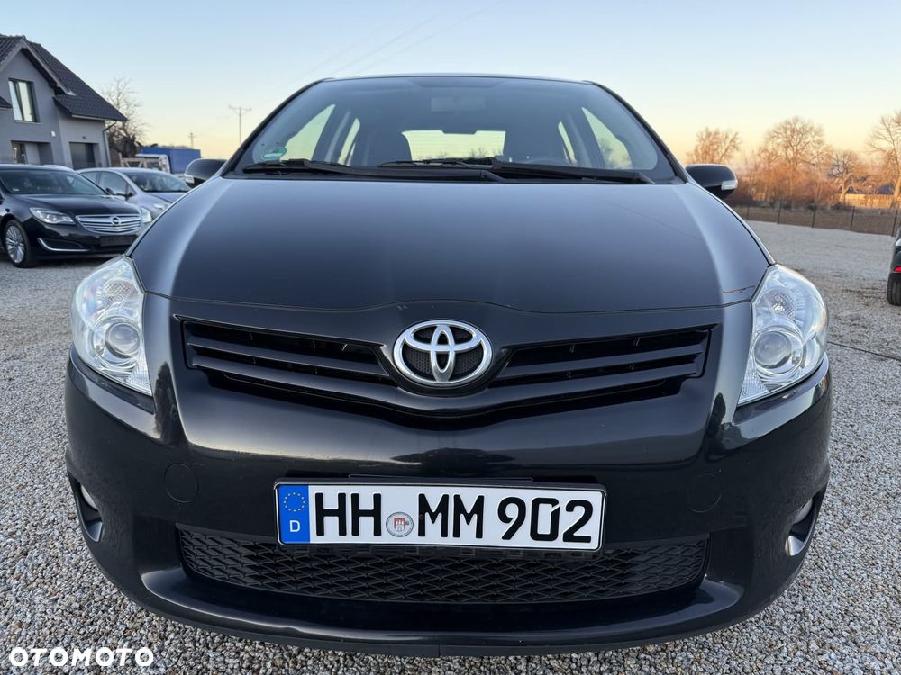 Toyota Auris - 12