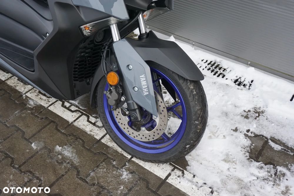 Yamaha X-max - 7