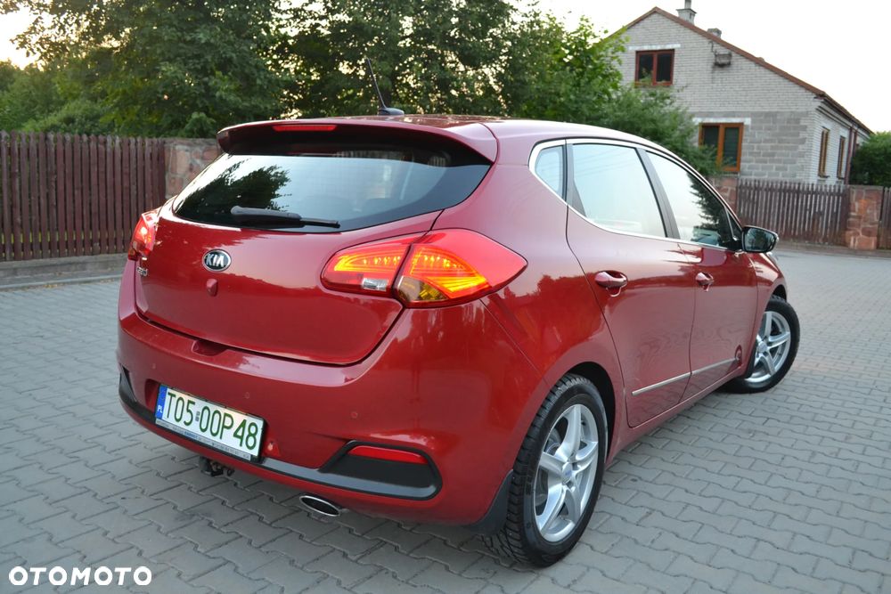 Kia Ceed 1.6 GDI Platinum Edition - 29