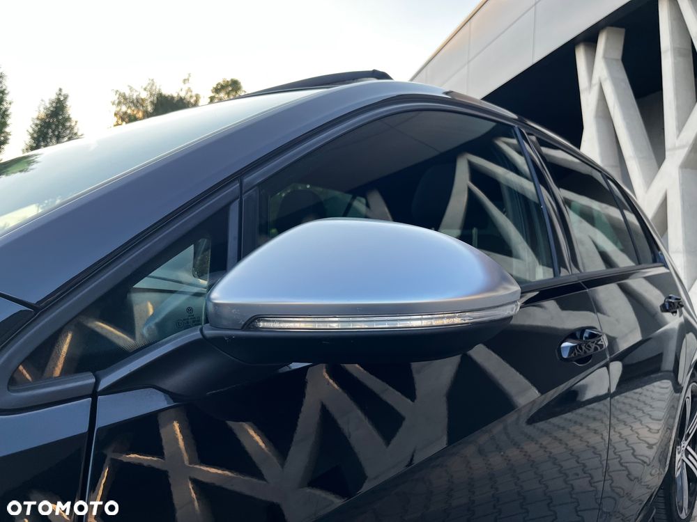 Volkswagen Golf - 17