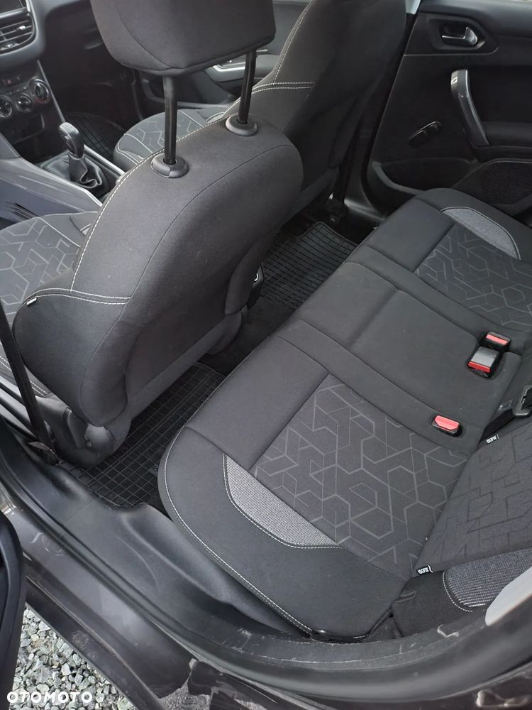 Peugeot 2008 1.6 BlueHDi Active - 11