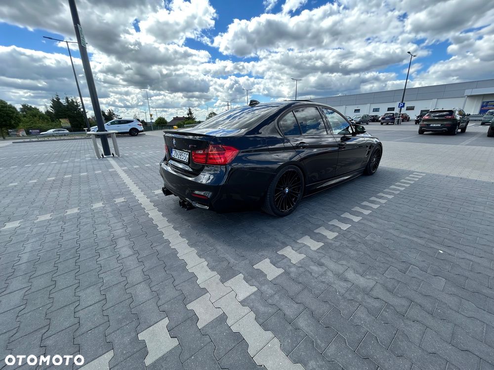 BMW Seria 3 335i xDrive Edition Sport - 6