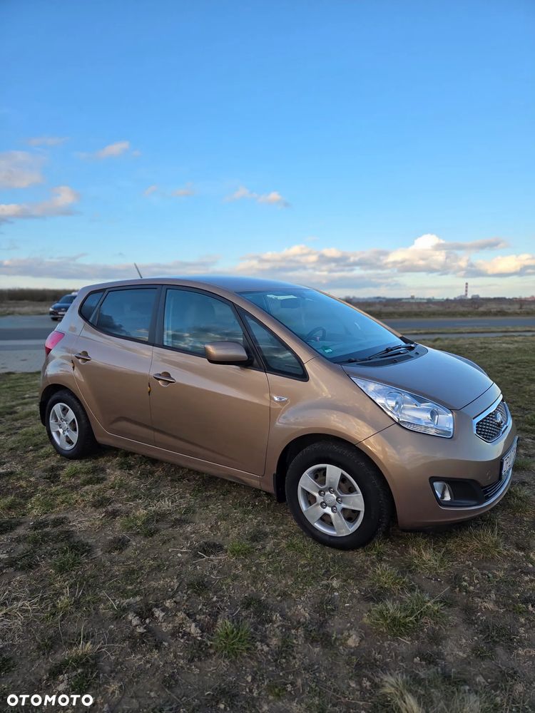 Kia Venga - 1