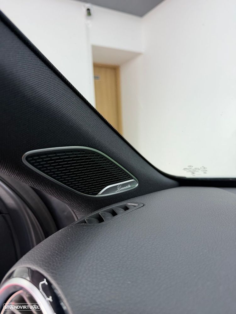Mercedes-Benz A 200 d 4Matic 8G-DCT AMG Line - 6