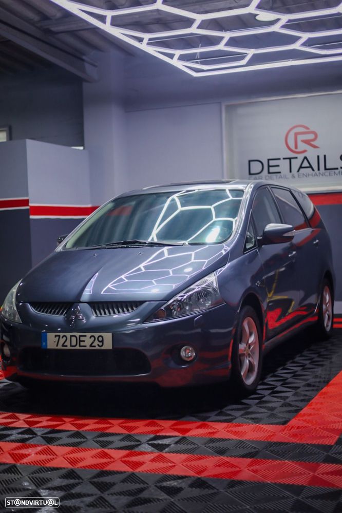 Mitsubishi Grandis 2.0 DI-D Sport - 3
