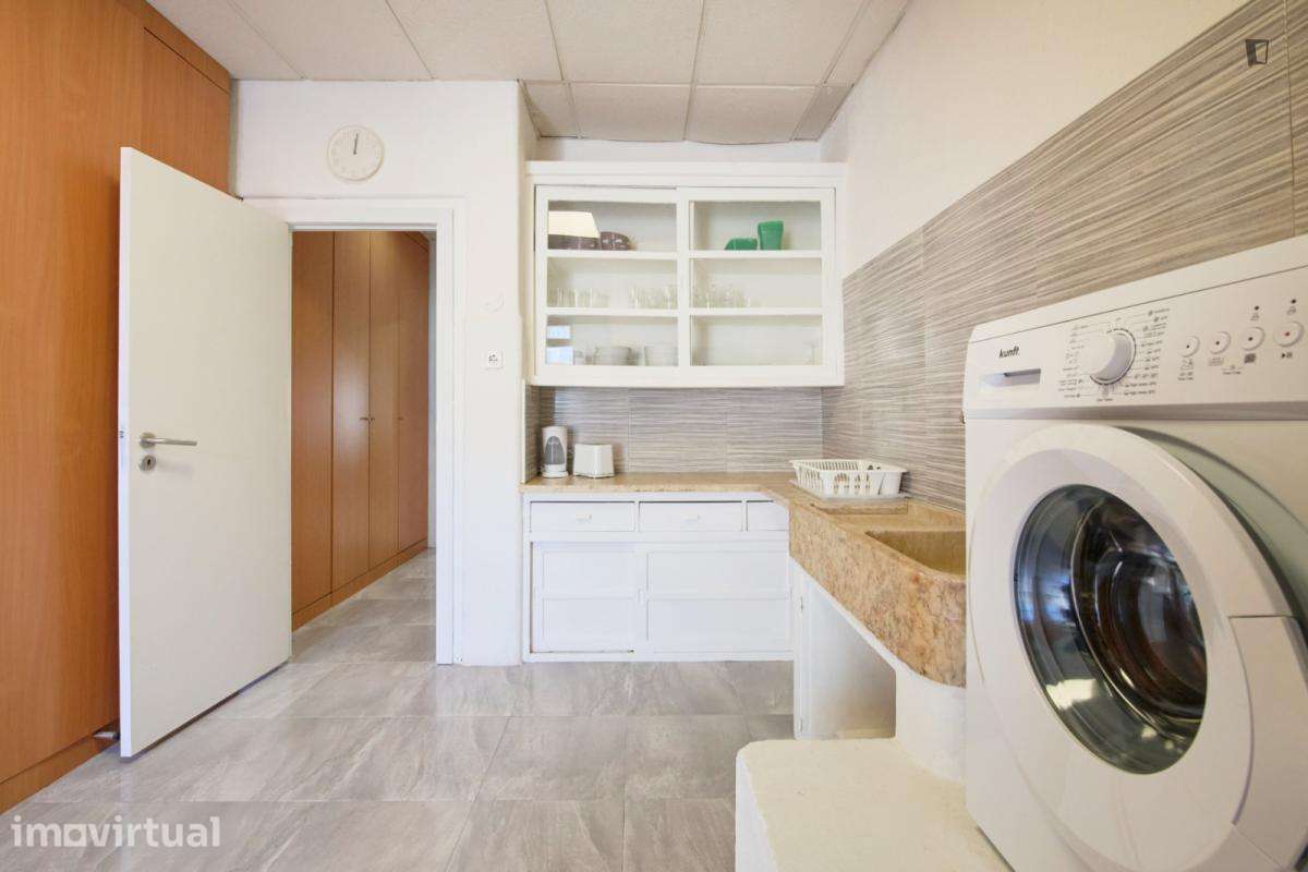 Quarto - localizado em Saldanha Lisbon - Grande imagem: 5/42