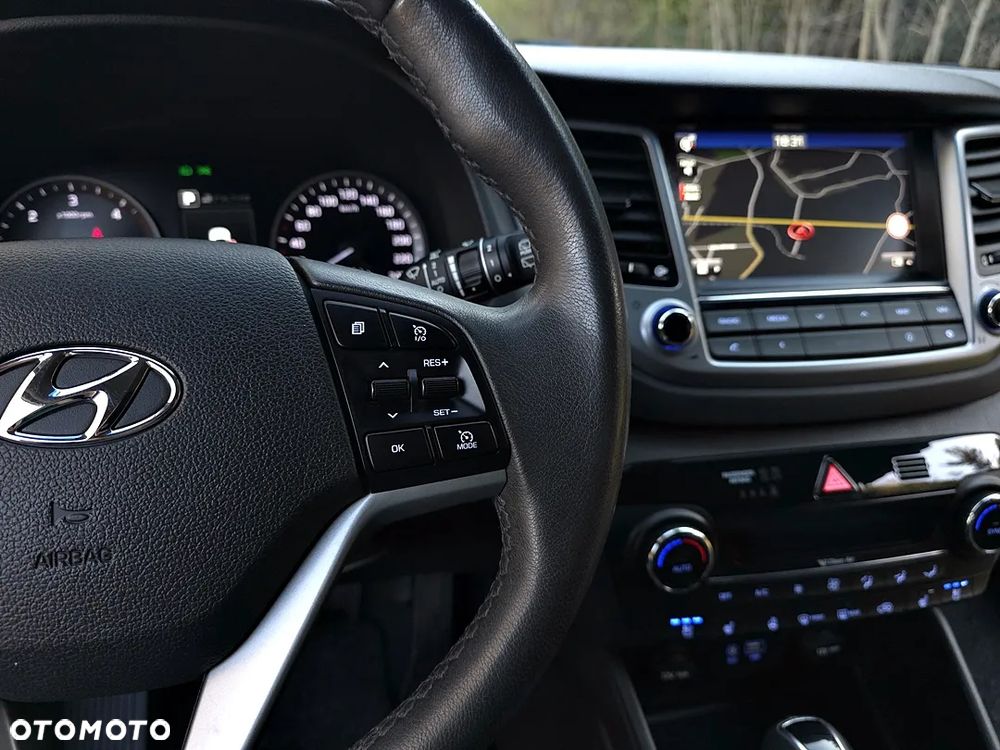 Hyundai Tucson 2.0 CRDI 4WD Automatik Premium - 31
