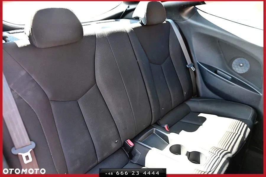 Hyundai Veloster 1.6 GDI Premium - 24