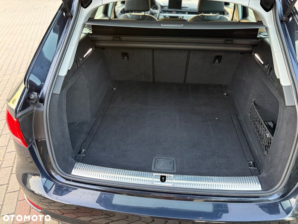 Audi A4 Avant 2.0 TDI S tronic - 35